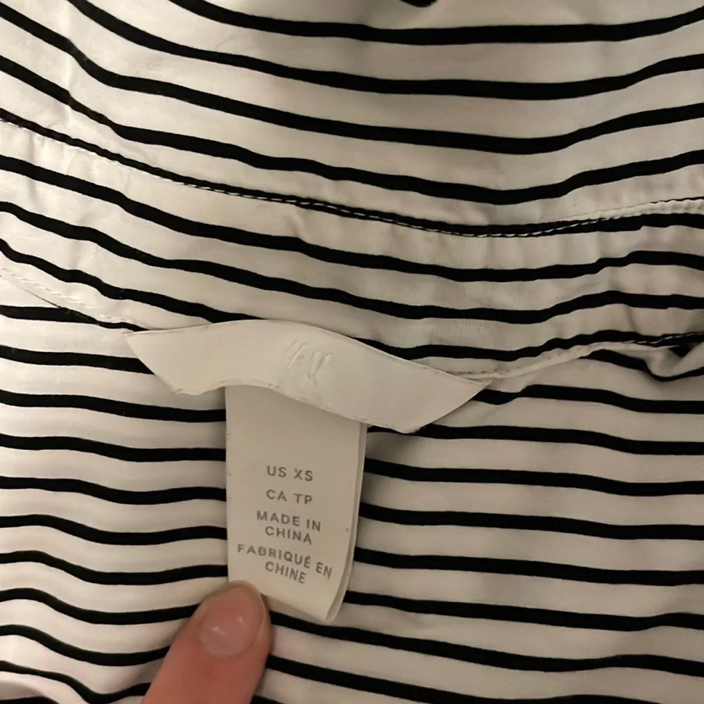 Striped Blouse - Picture 4 of 4